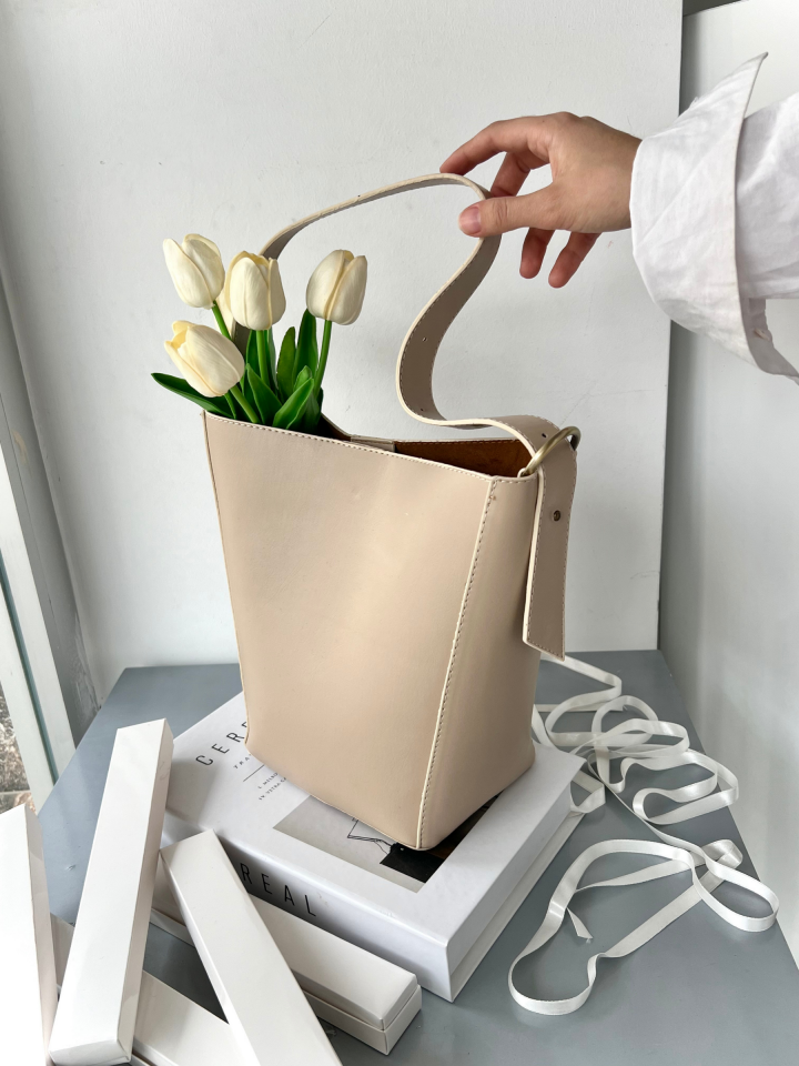 BUCKET Keseli El ve Kol Çantası Bej