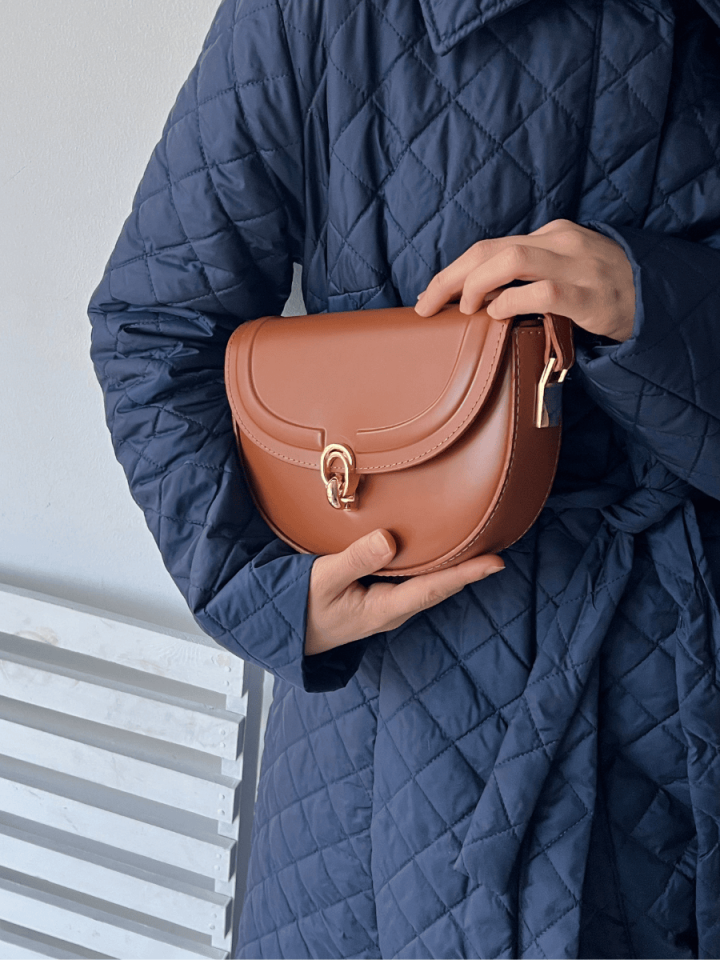 NEVA Taba Kilit Detaylı Oval Kadın Kol Çantası