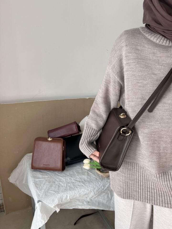 KATE Kahve İki Askılı Kilit Detaylı Kadın Çanta