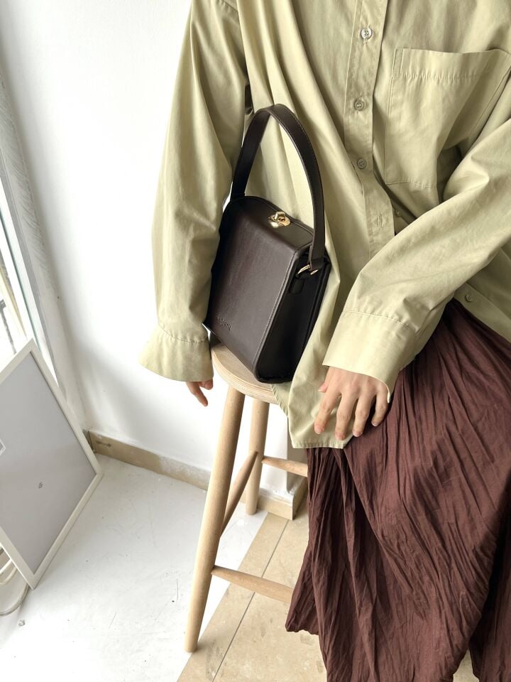 KATE Kahve İki Askılı Kilit Detaylı Kadın Çanta