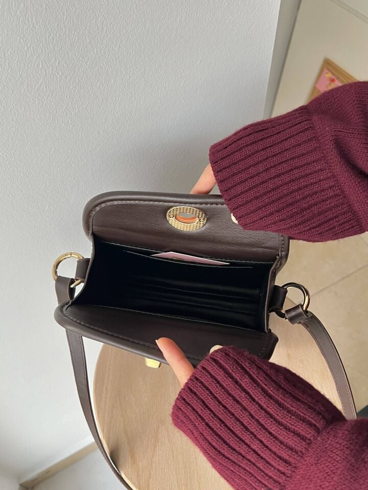 KATE Kahve İki Askılı Kilit Detaylı Kadın Çanta