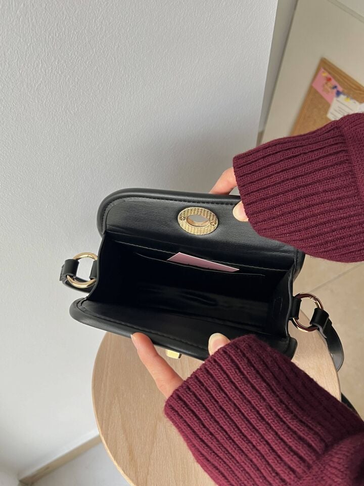 KATE Siyah İki Askılı Kilit Detaylı Kadın Çanta