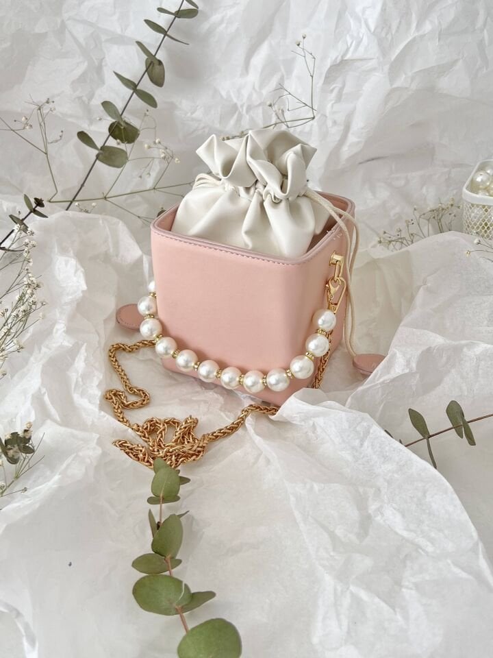 Pearly Pembe İnci Askılı Mini Kutu Çanta