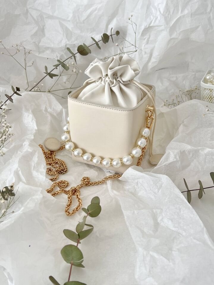 Pearly Krem İnci Askılı Mini Kutu Çanta