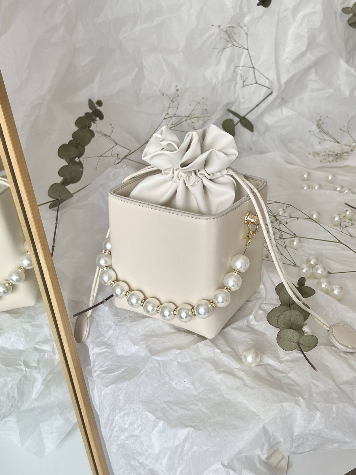 Pearly Krem İnci Askılı Mini Kutu Çanta