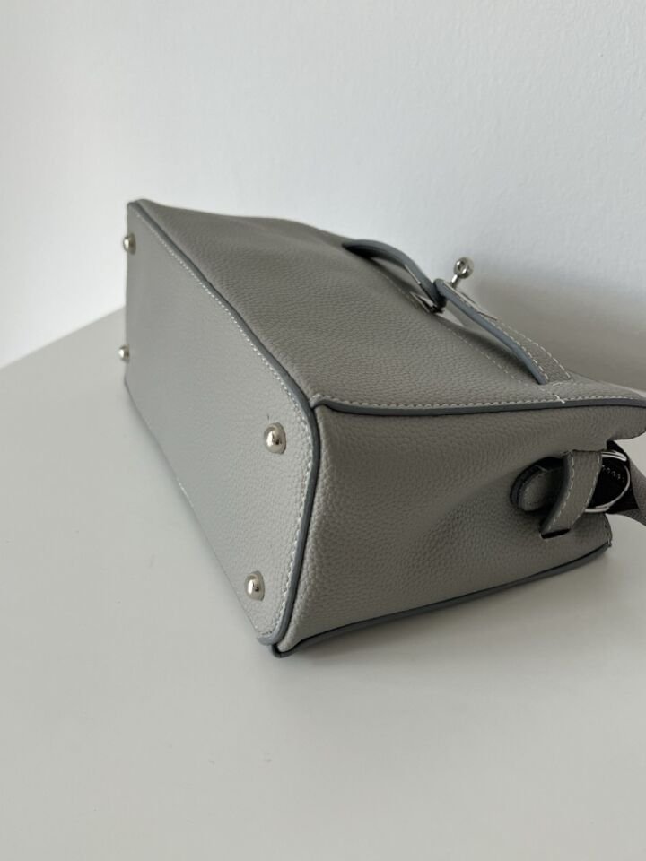 Tracy Aksesuar Detaylı Gri Çapraz Çanta