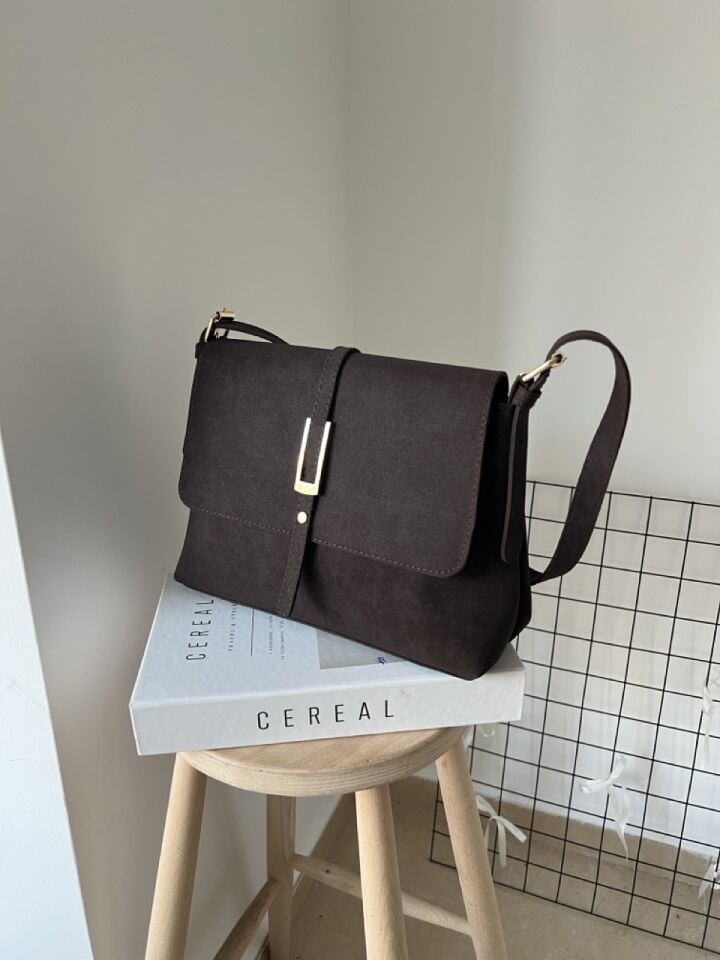 Senna Nubuk Kahve Kemer Detaylı Kapaklı El ve Omuz Çantası