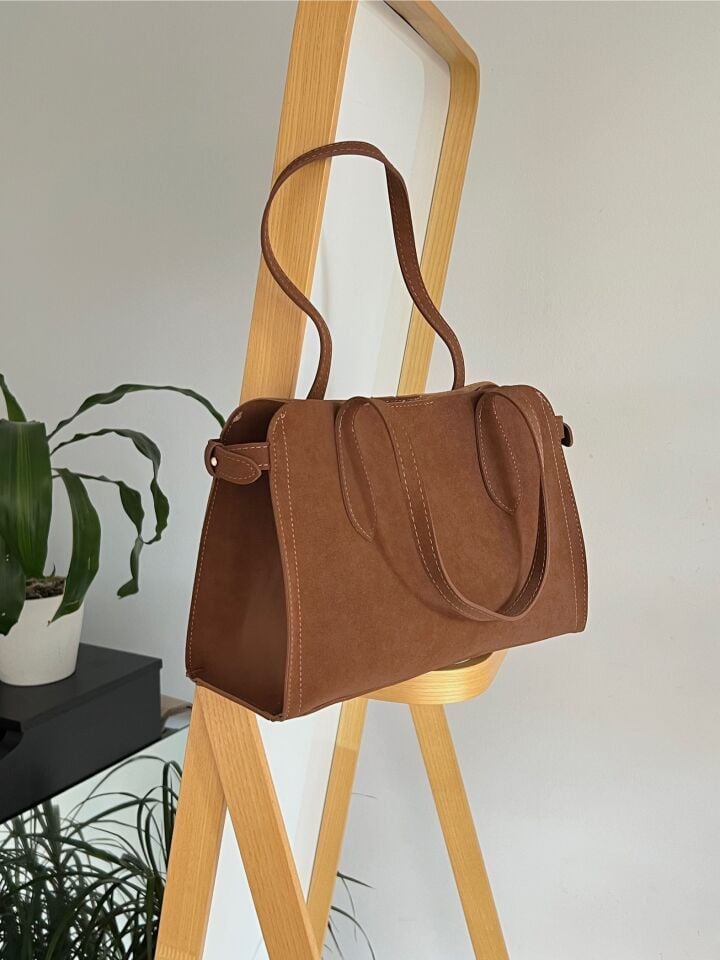 Clara Nubuk Taba Yavrulu Geniş Kol Çantası