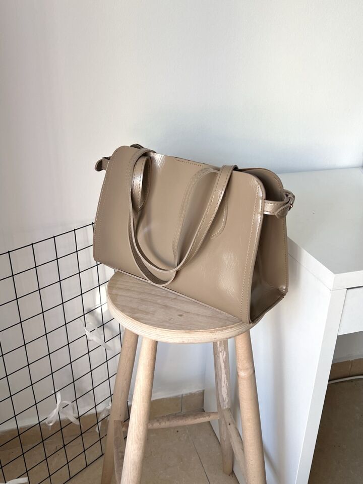 Clara Bej Yavrulu Geniş Kol Çantası